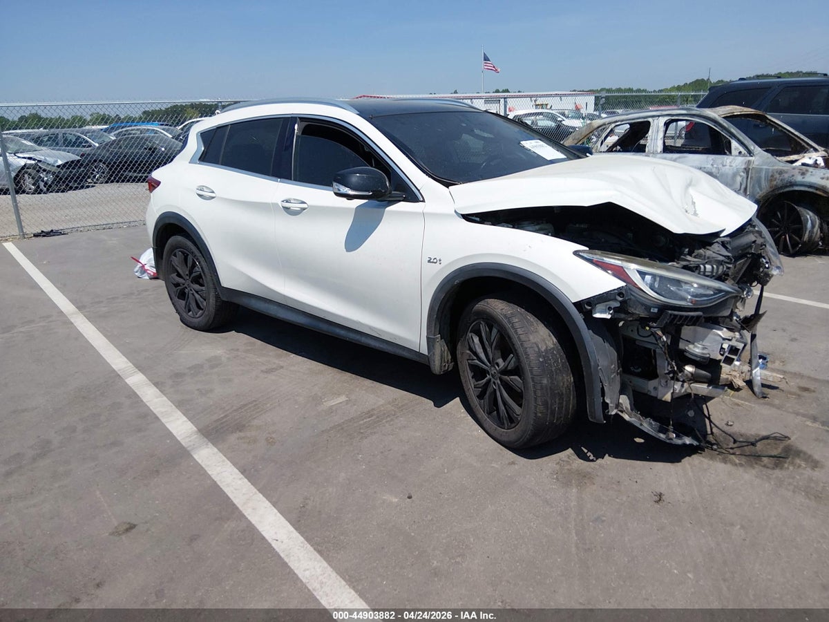 2019 INFINITI QX30 LUXE