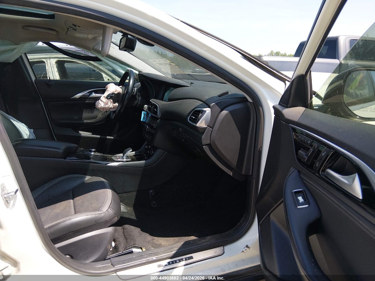 2019 INFINITI QX30 LUXE — снимка 5