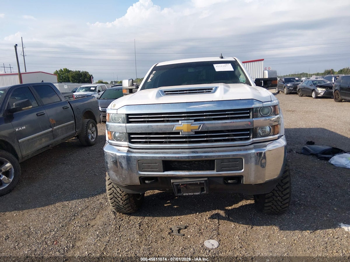 2018 CHEVROLET SILVERADO 2500HD LT — снимка 5