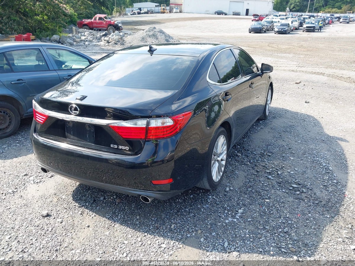 2015 LEXUS ES 350 — снимка 4