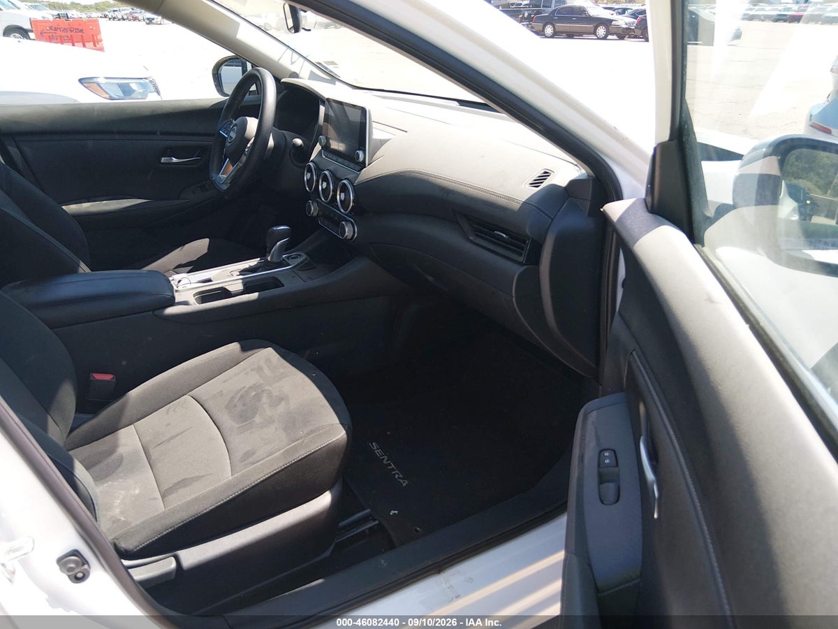 2025 NISSAN SENTRA SV — снимка 5