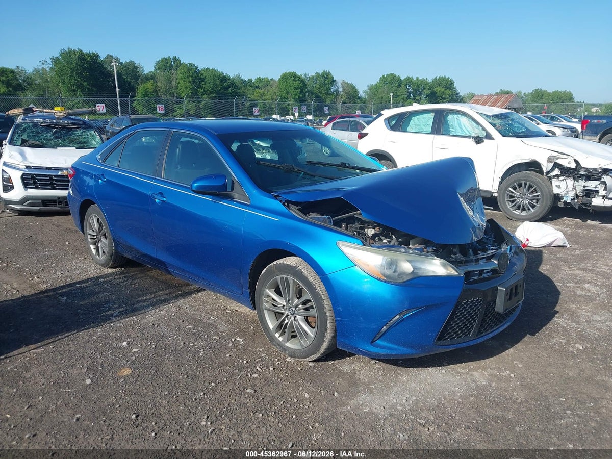 2017 TOYOTA CAMRY SE