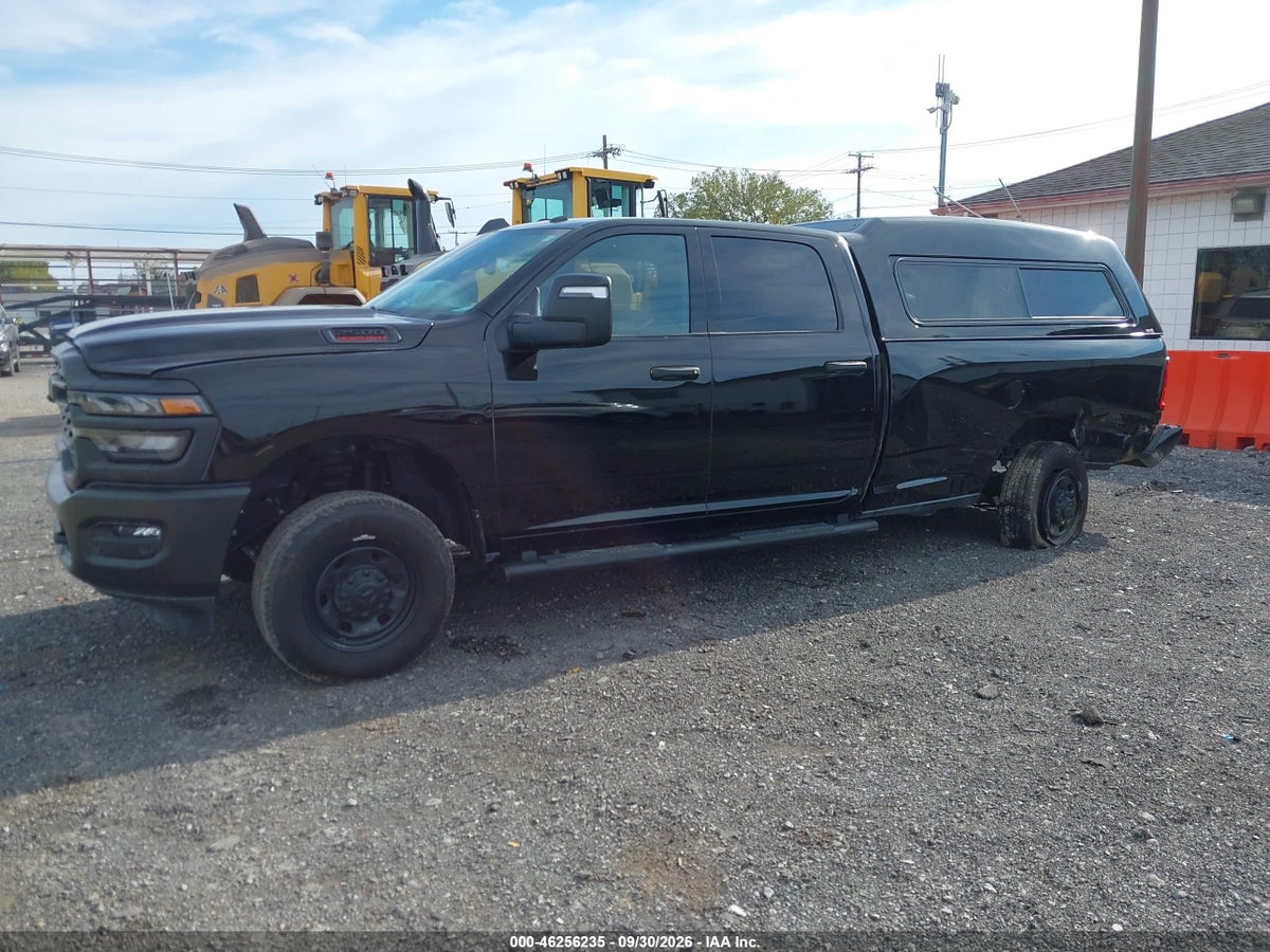 2026 RAM 2500 TRADESMAN 4X4 8' BOX — photo 2