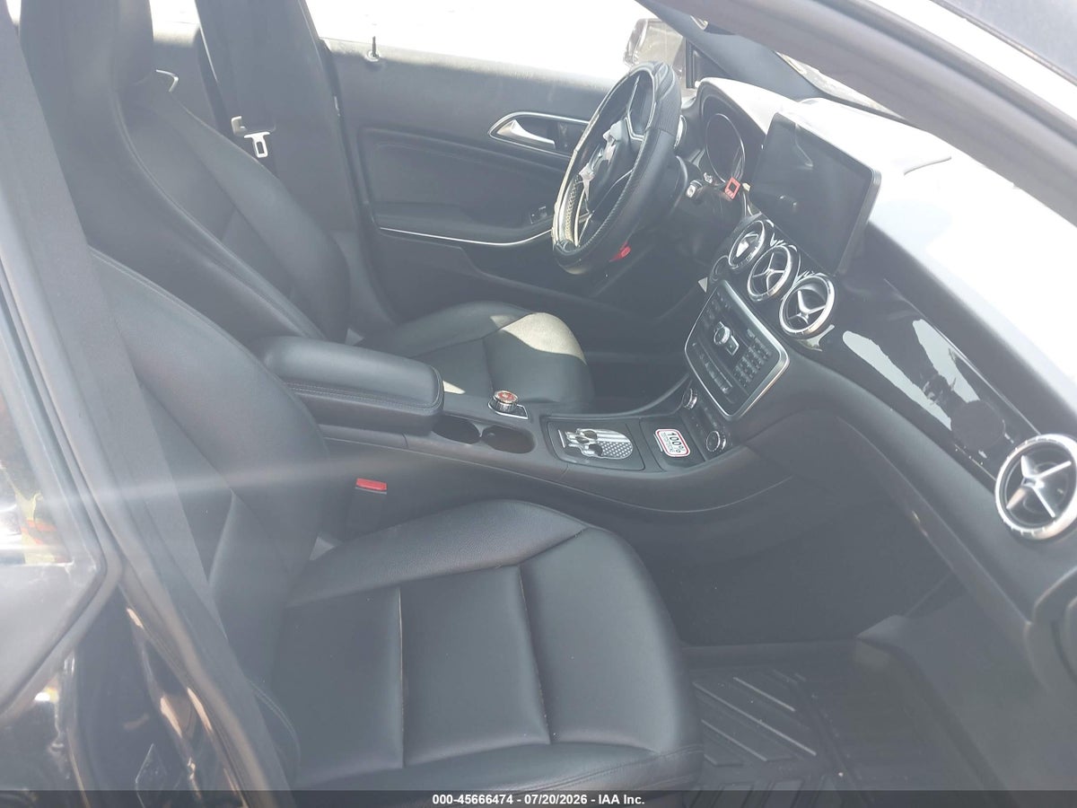 2014 MERCEDES-BENZ CLA 250 4MATIC — снимка 5