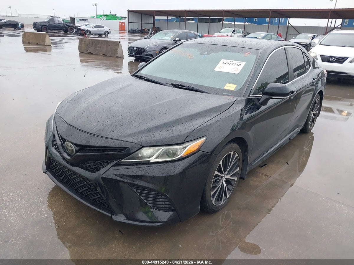 2018 TOYOTA CAMRY SE — снимка 2