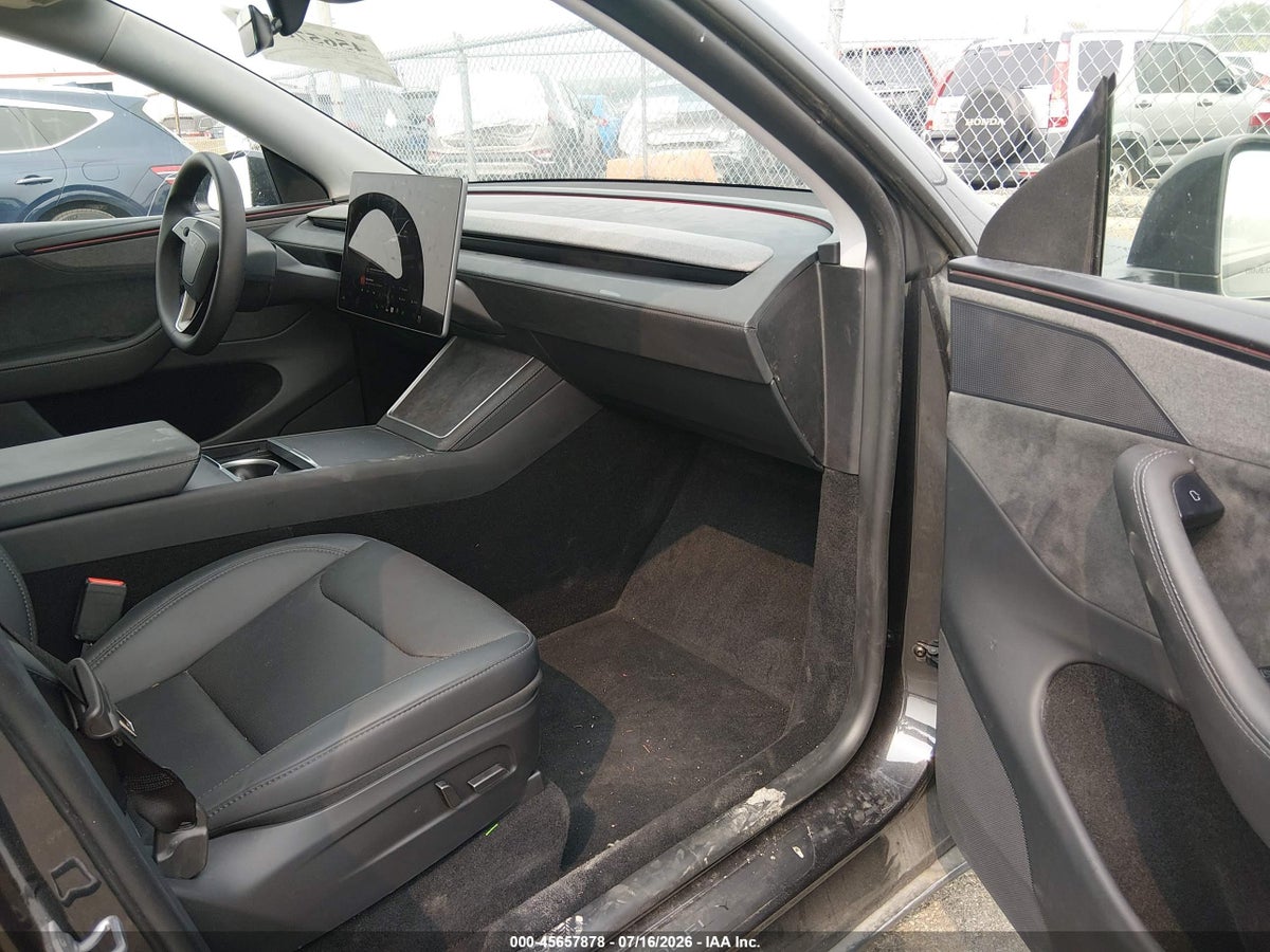 2026 TESLA MODEL Y RWD — снимка 5