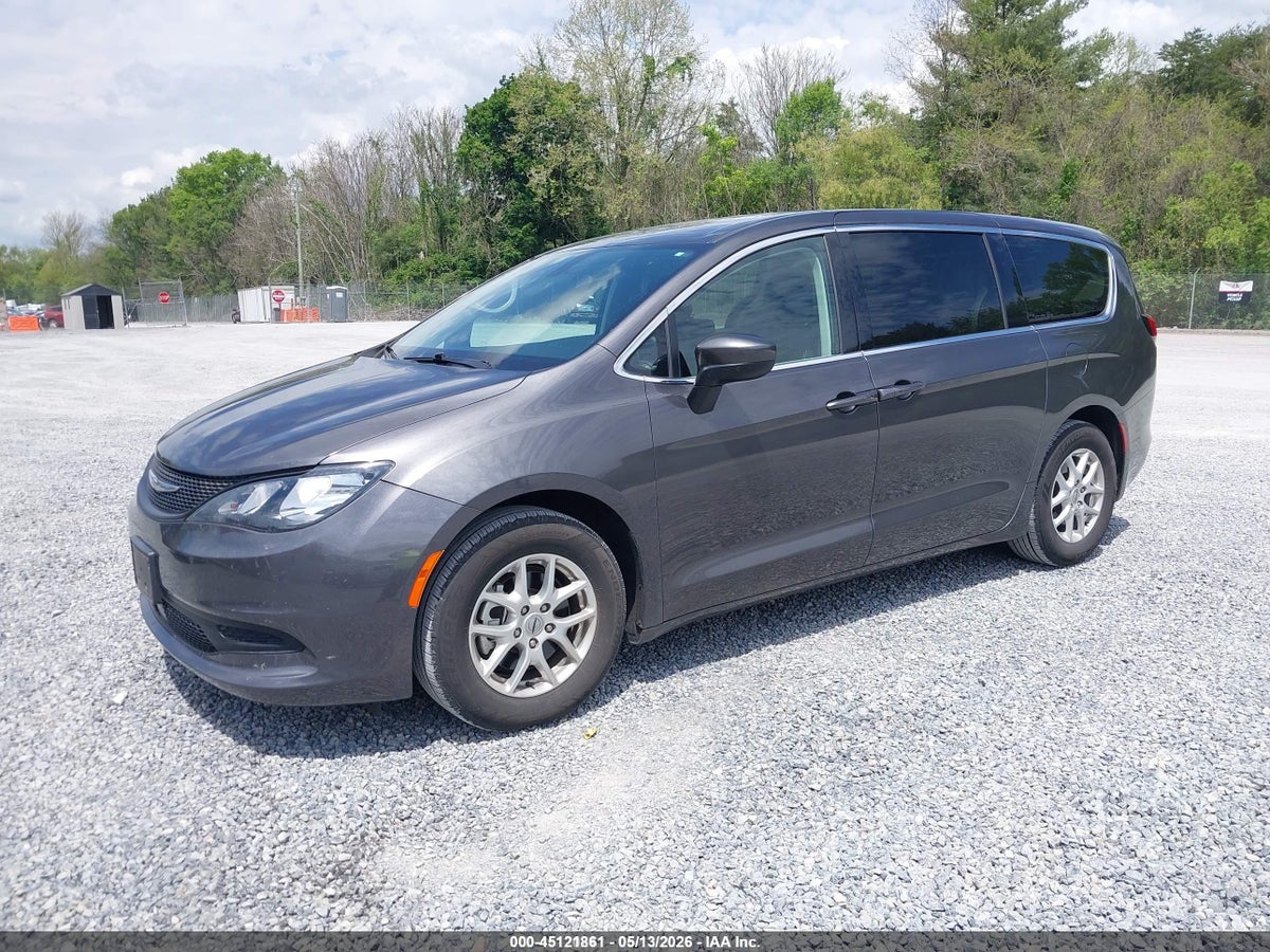 2022 CHRYSLER VOYAGER LX — снимка 2