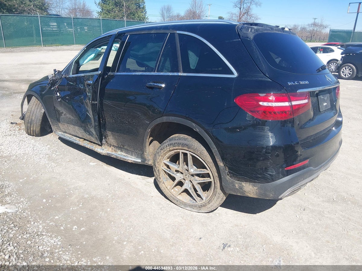 2019 MERCEDES-BENZ GLC 300 4MATIC — снимка 3