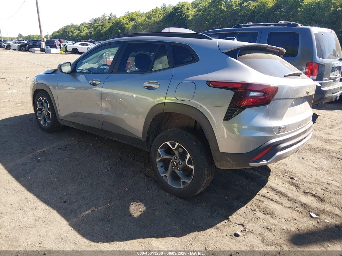 2025 CHEVROLET TRAX FWD LT — снимка 3