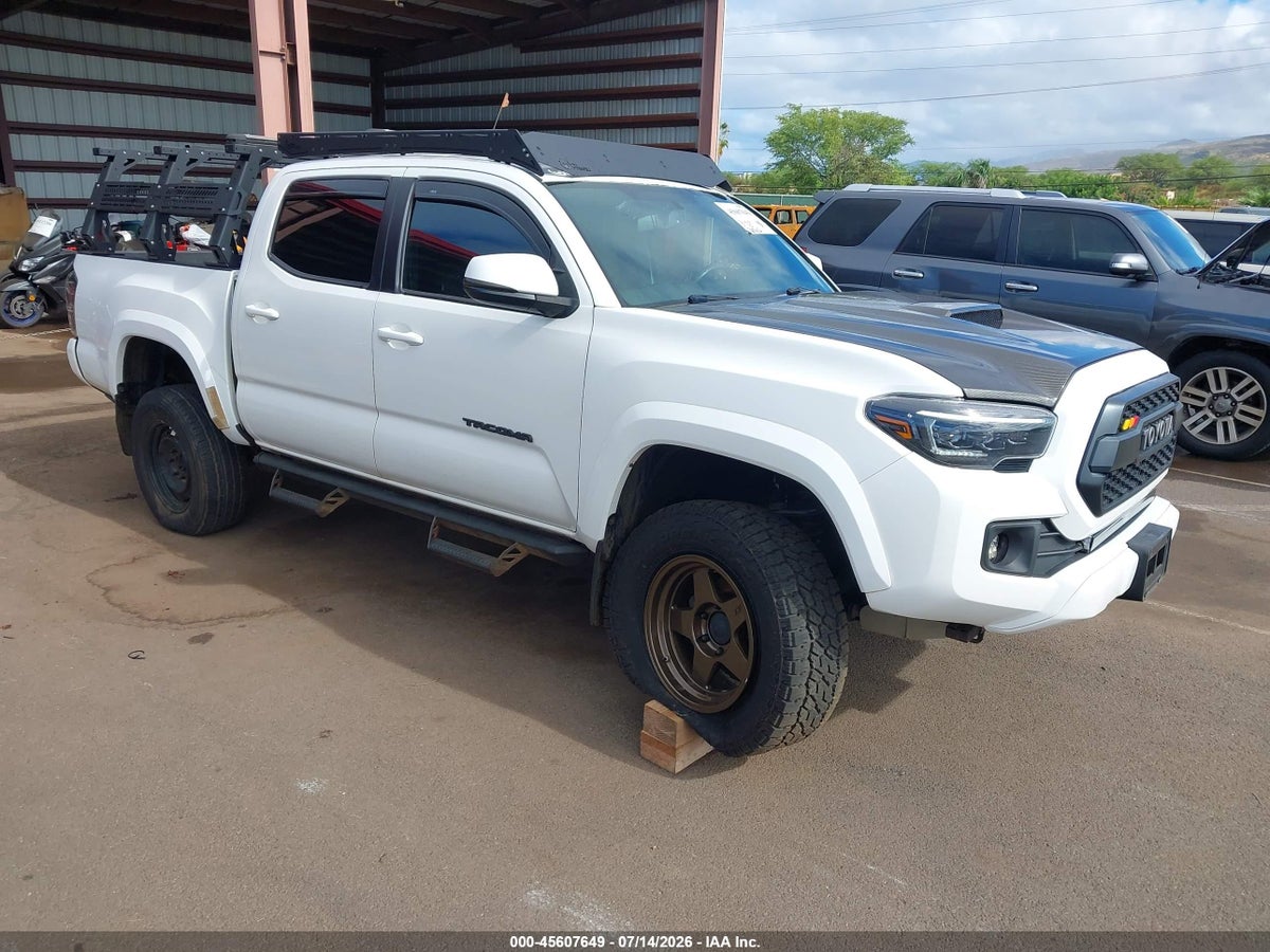 2017 TOYOTA TACOMA TRD SPORT