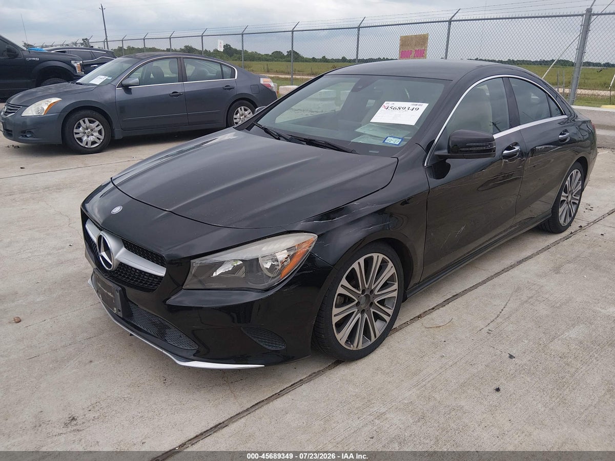 2017 MERCEDES-BENZ CLA 250 — снимка 2