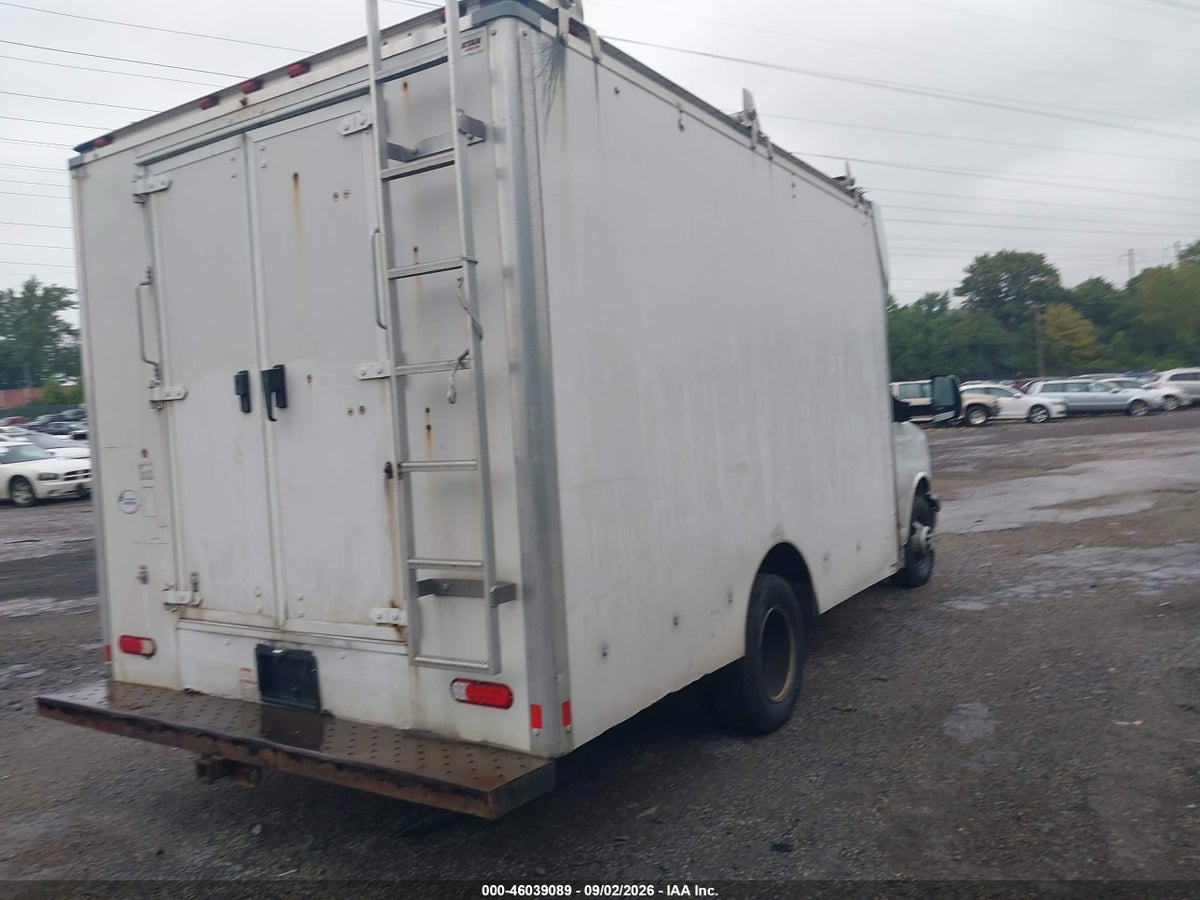 2017 CHEVROLET EXPRESS CUTAWAY WORK VAN — photo 4