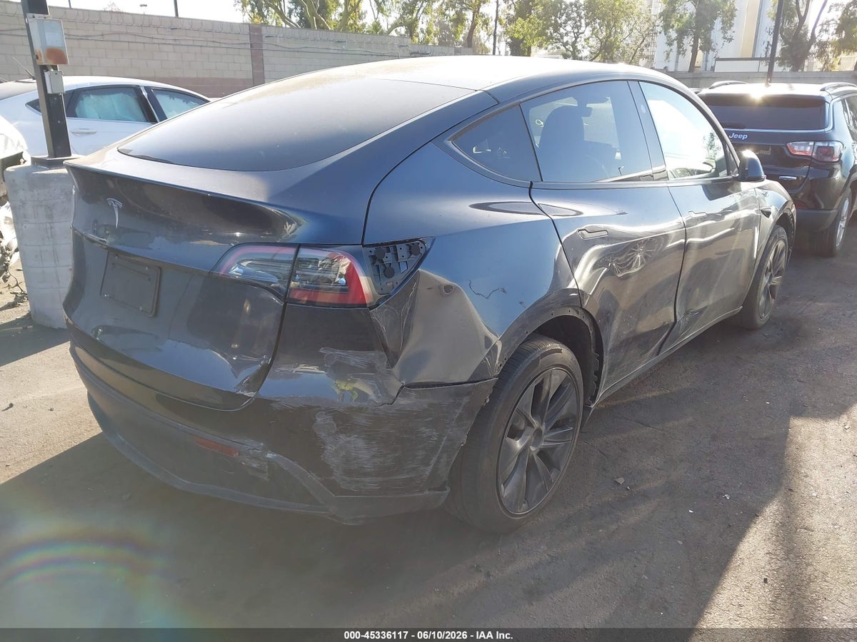 2025 TESLA MODEL Y LONG RANGE DUAL MOTOR REAR-WHEEL DRIVE — снимка 4