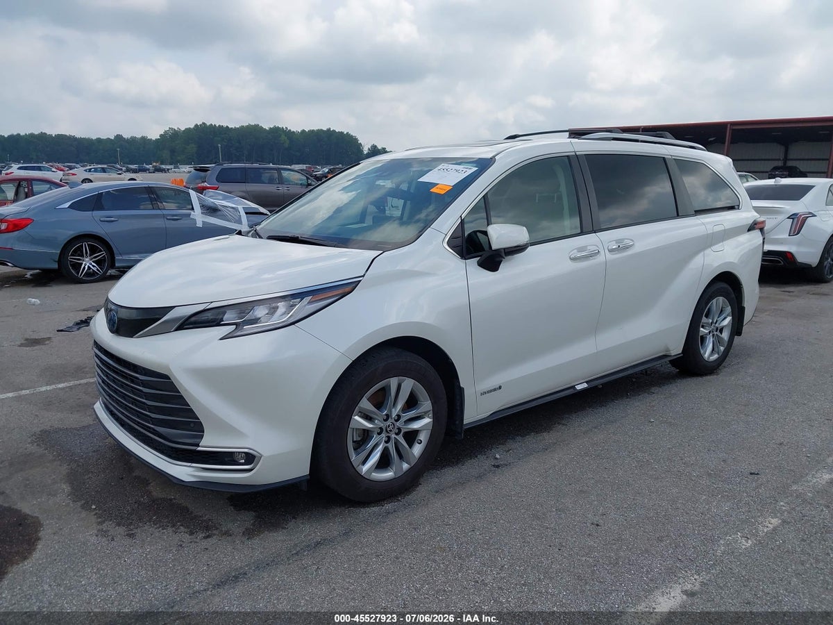 2021 TOYOTA SIENNA LIMITED — снимка 2
