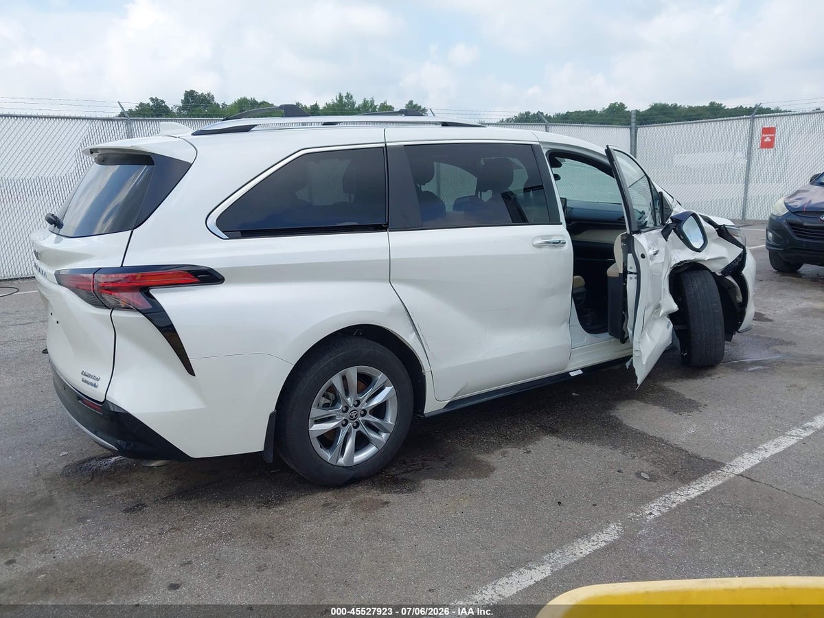 2021 TOYOTA SIENNA LIMITED — снимка 4
