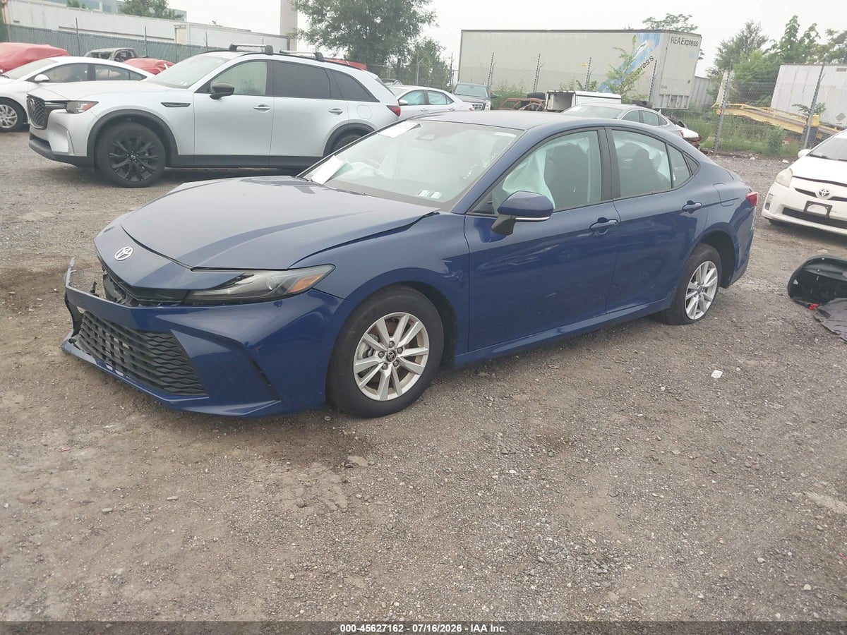 2026 TOYOTA CAMRY LE — снимка 2