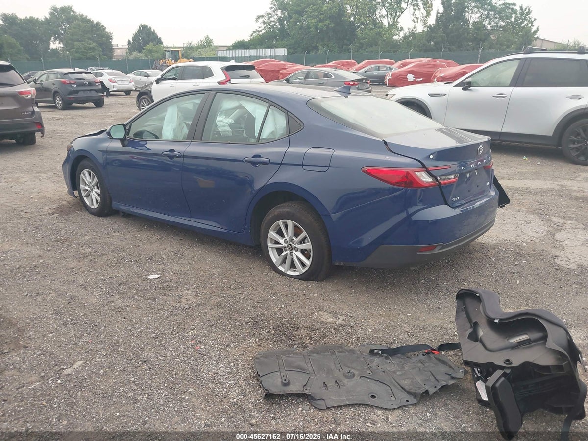 2026 TOYOTA CAMRY LE — снимка 3