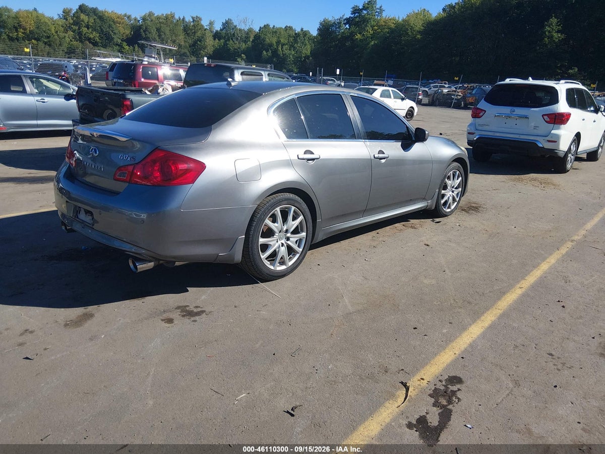 2013 INFINITI G37X — photo 4