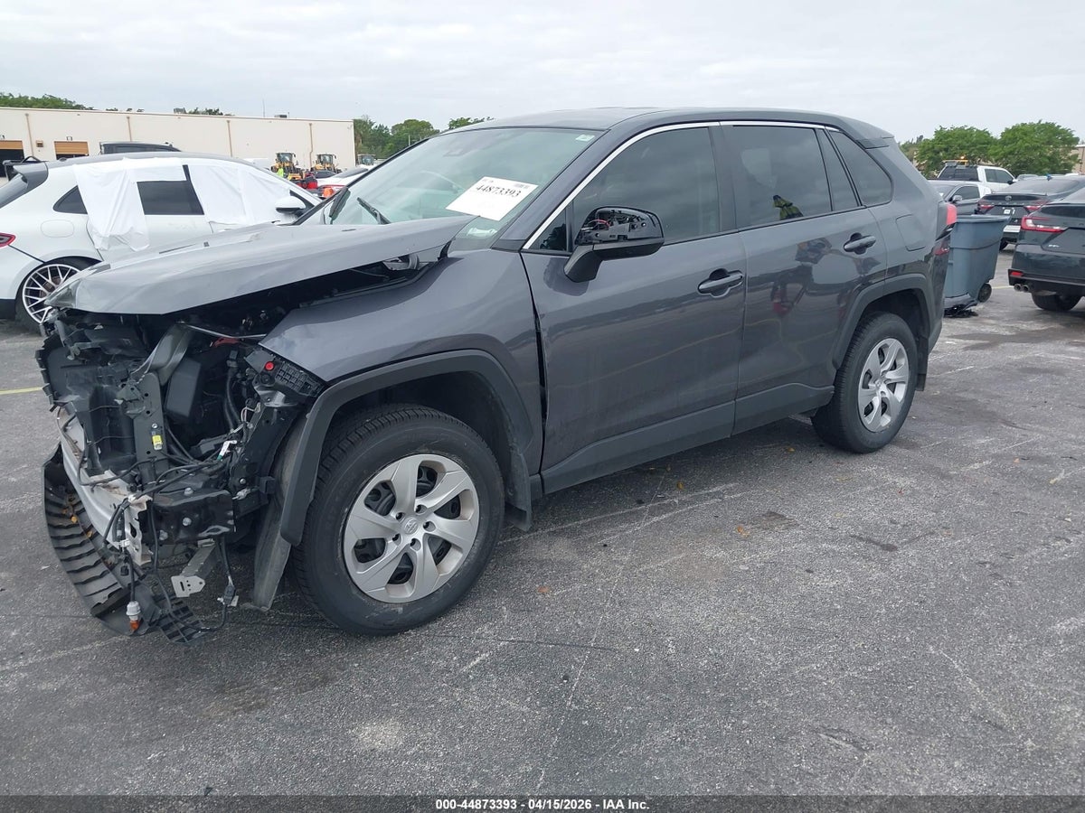 2024 TOYOTA RAV4 LE — снимка 2