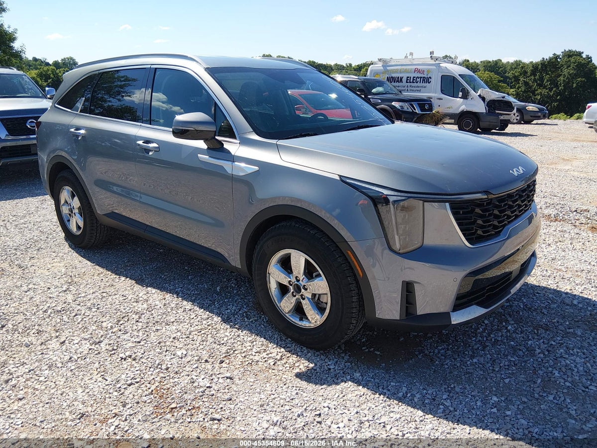 2025 KIA SORENTO S
