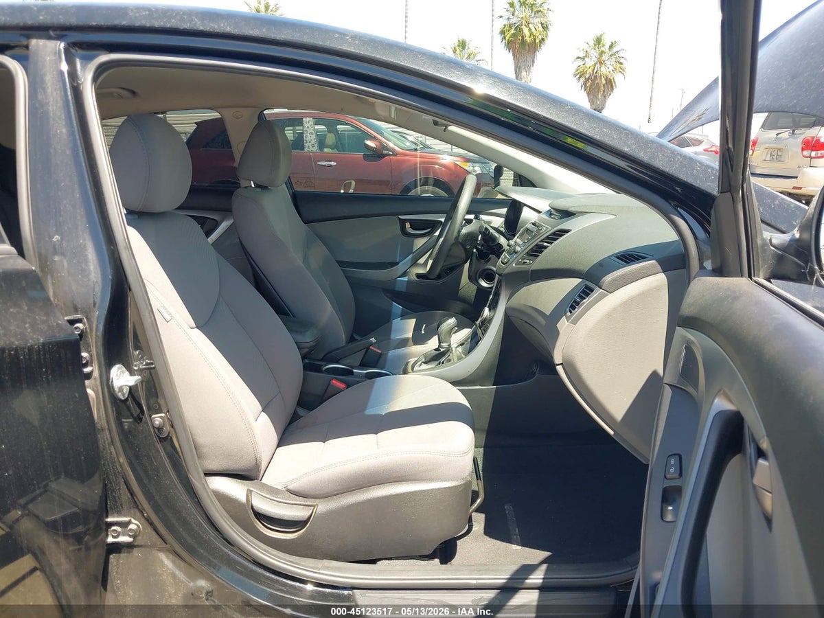 2014 HYUNDAI ELANTRA SE — снимка 5