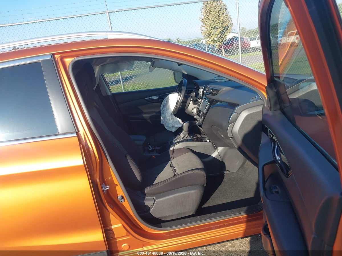 2017 NISSAN ROGUE SPORT SV — снимка 5