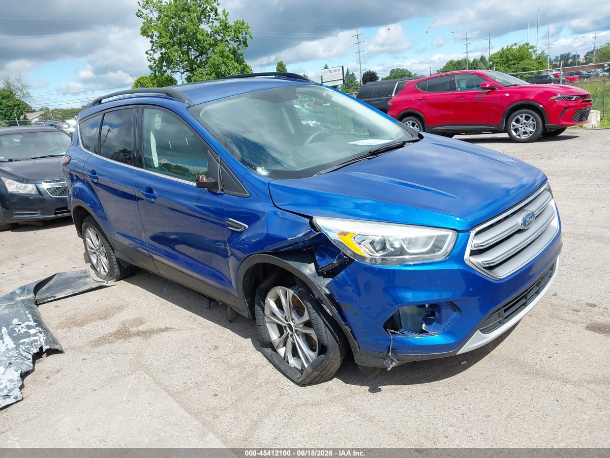 2017 FORD ESCAPE SE