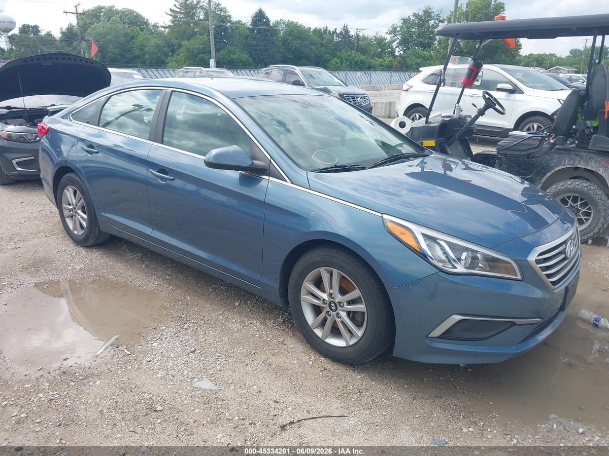 2017 HYUNDAI SONATA SE