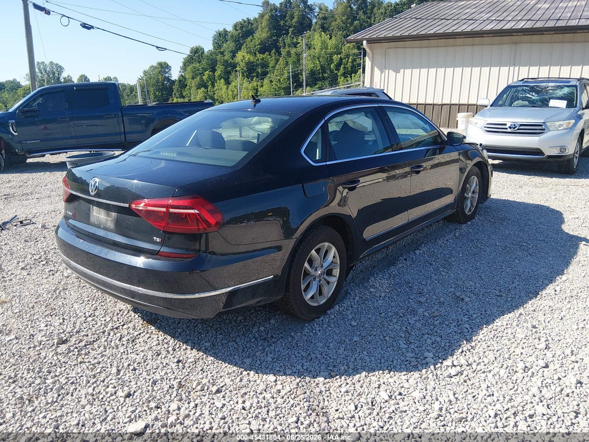 2017 VOLKSWAGEN PASSAT 1.8T S — снимка 4