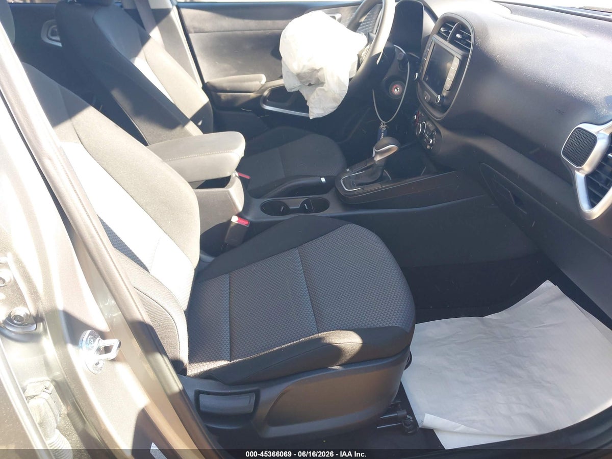 2025 KIA SOUL LX — снимка 5