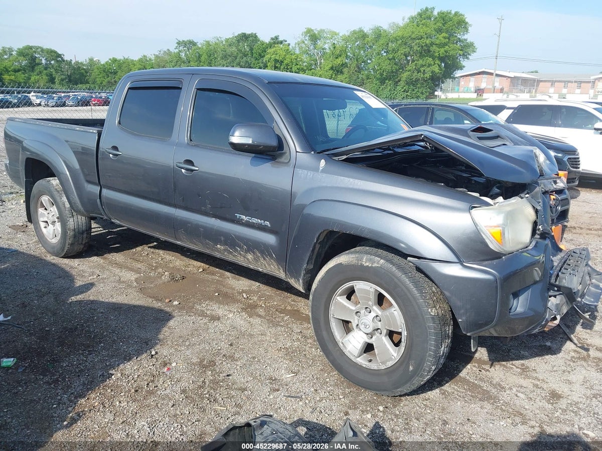 2013 TOYOTA TACOMA BASE V6