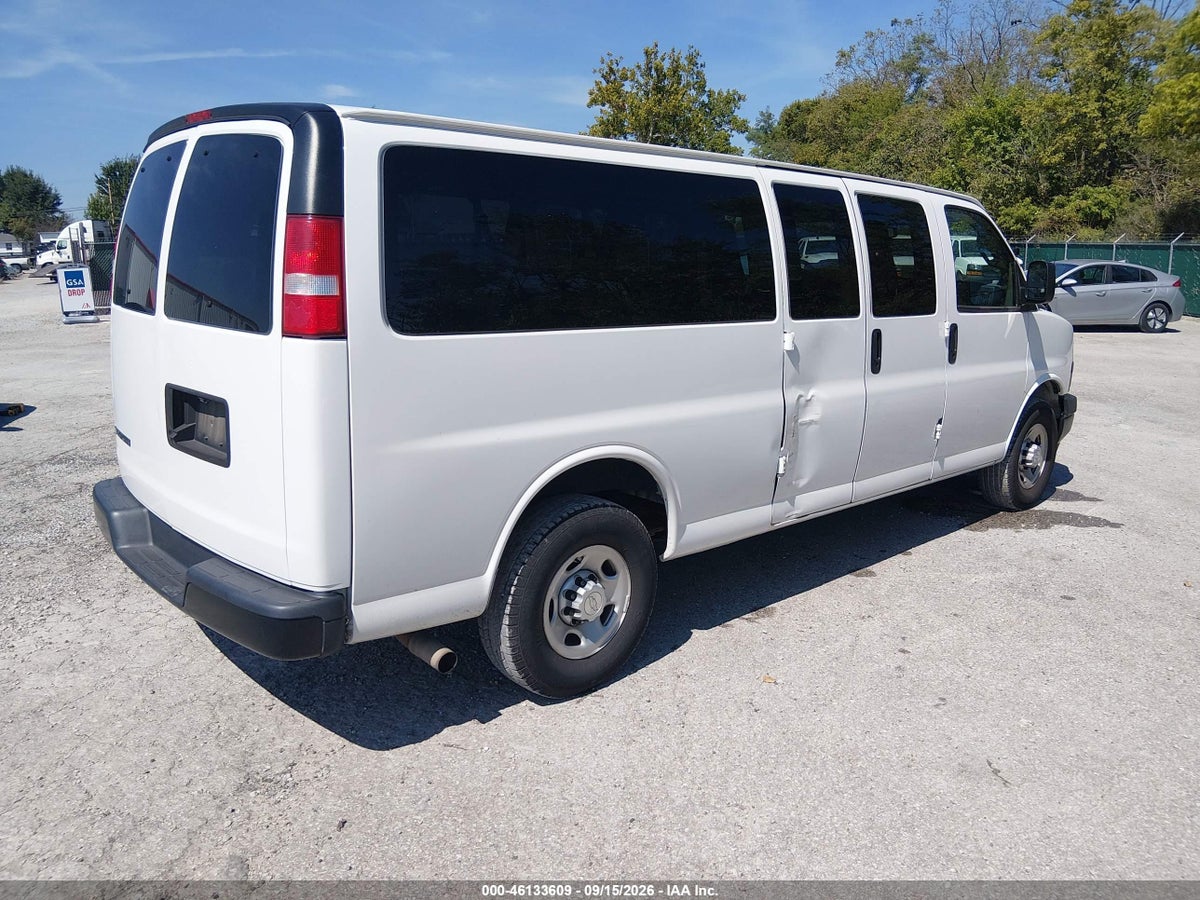 2019 CHEVROLET EXPRESS 3500 LS — снимка 4