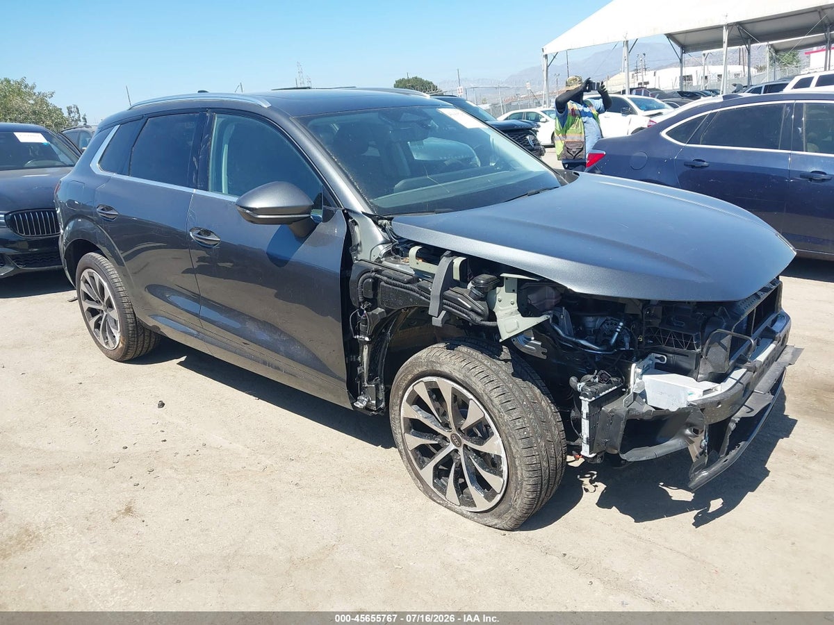 2026 AUDI Q3 TFSI QUATTRO S TRONIC