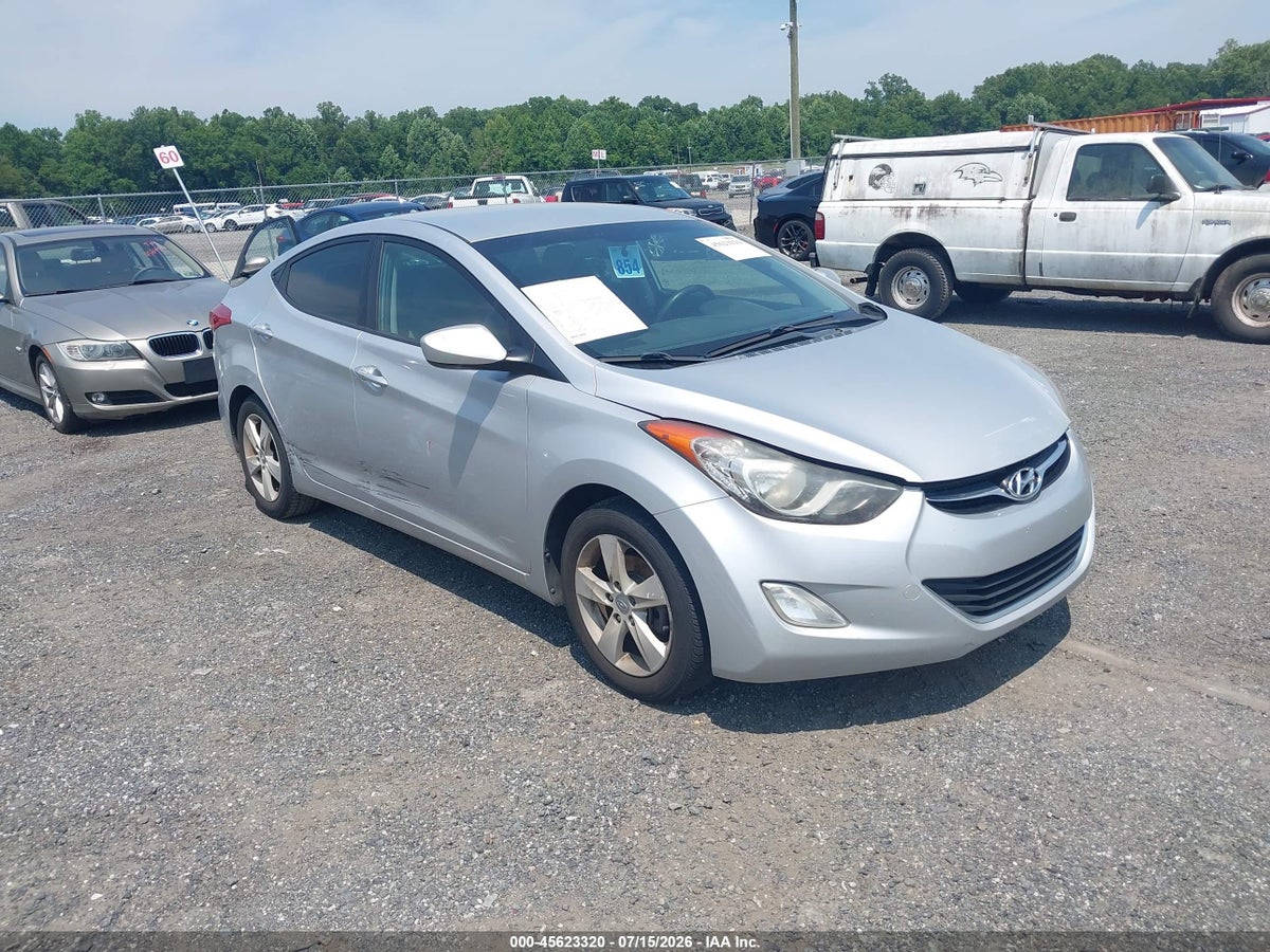 2013 HYUNDAI ELANTRA GLS