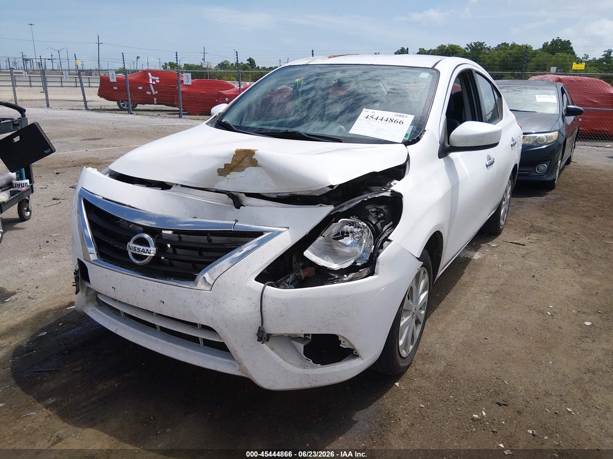 2018 NISSAN VERSA 1.6 SV — снимка 2