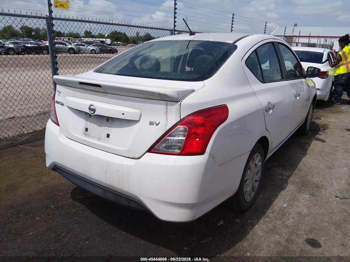 2018 NISSAN VERSA 1.6 SV — снимка 4