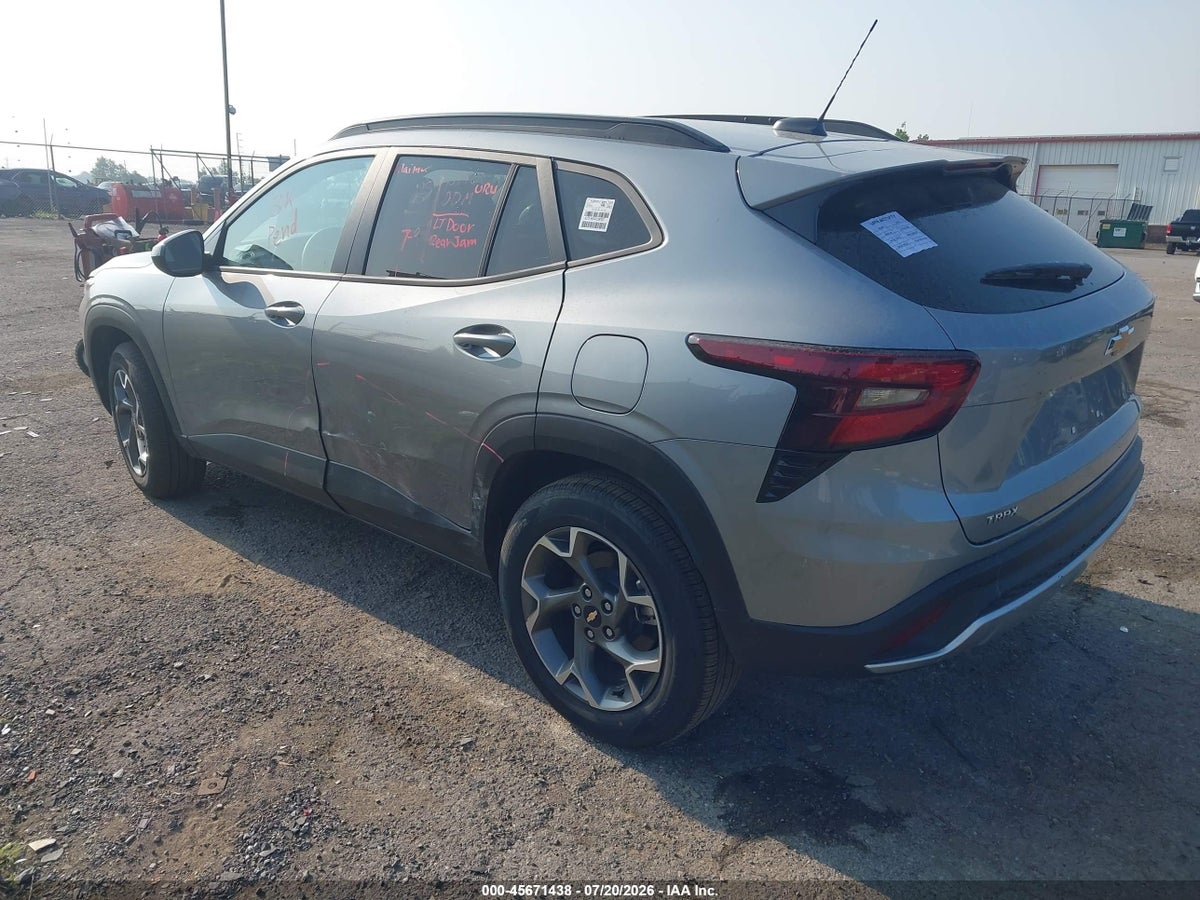 2026 CHEVROLET TRAX FWD LT — снимка 3