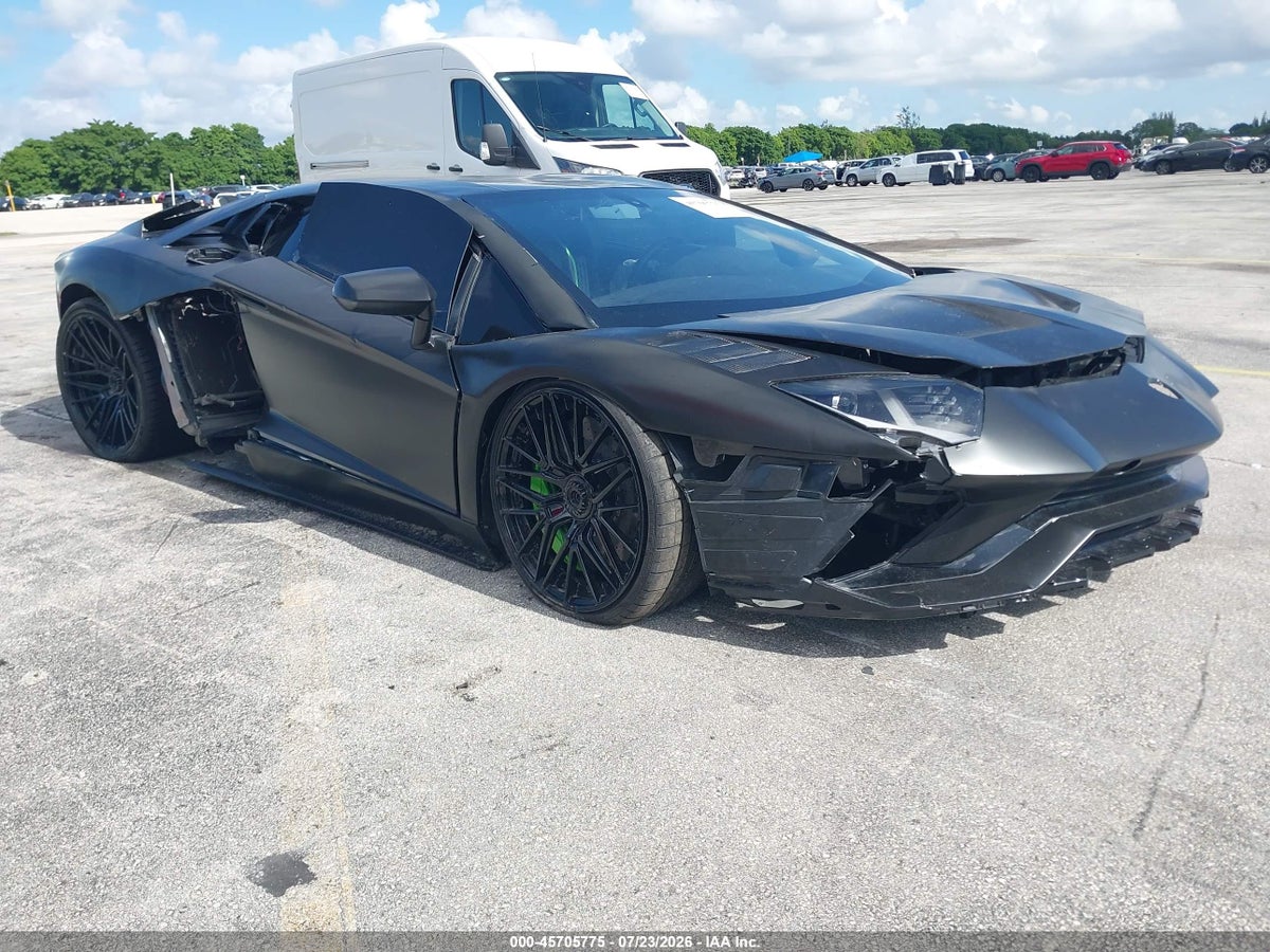2018 LAMBORGHINI AVENTADOR S