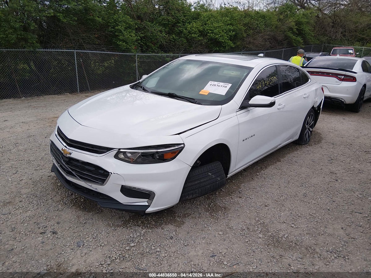 2017 CHEVROLET MALIBU 1LT — снимка 2
