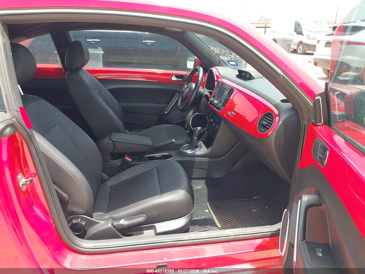 2013 VOLKSWAGEN BEETLE 2.0L TDI — снимка 5