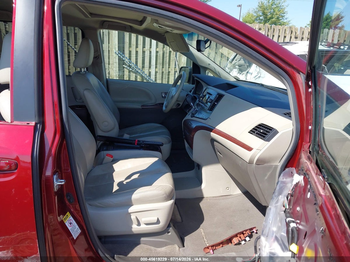 2012 TOYOTA SIENNA XLE V6 8 PASSENGER — снимка 5