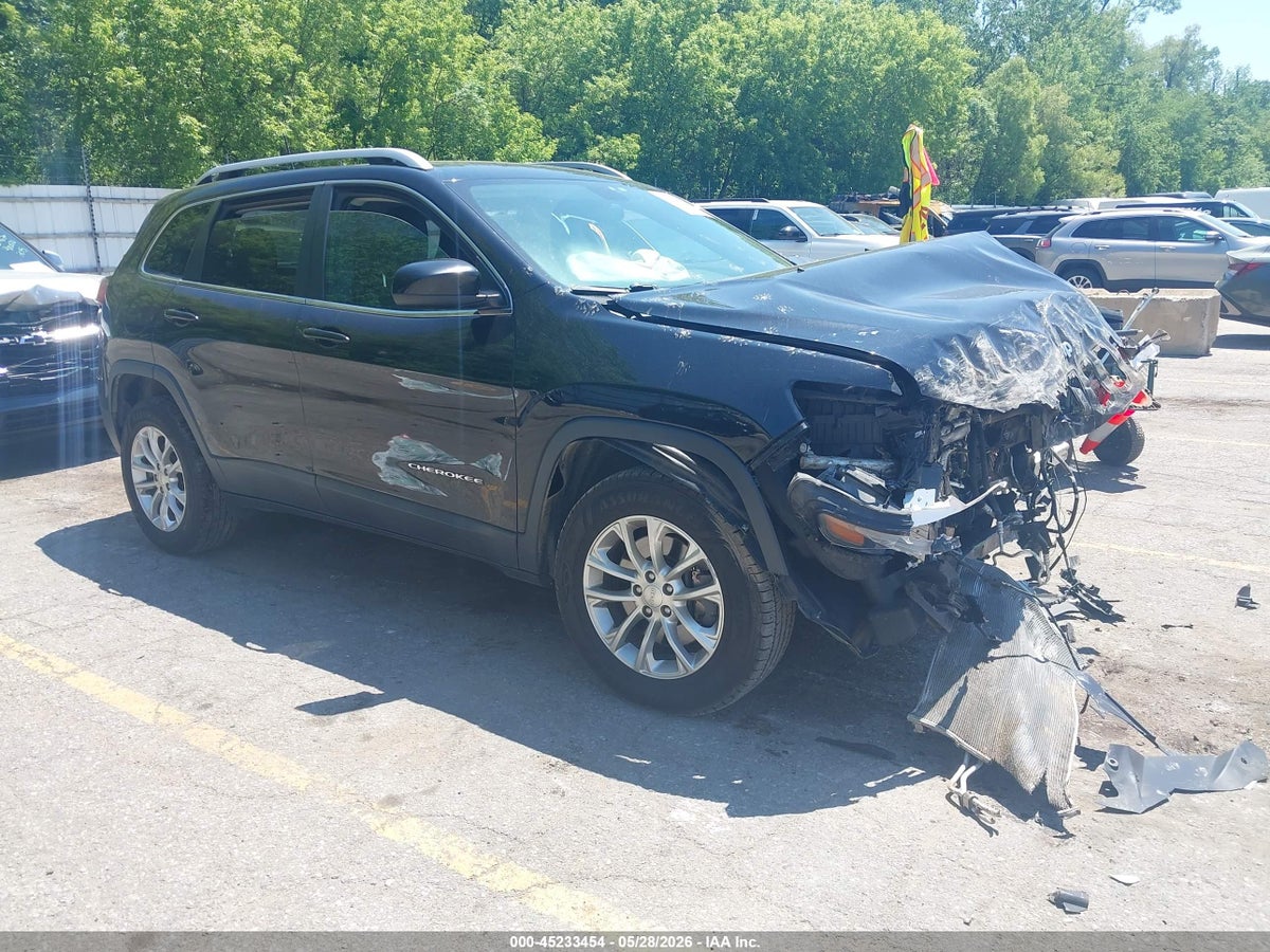 2019 JEEP CHEROKEE LATITUDE 4X4