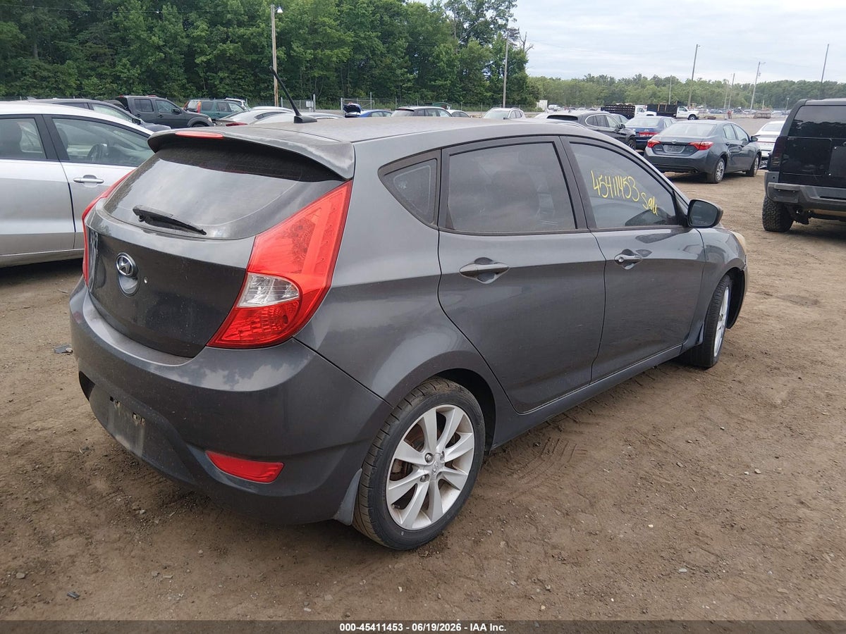 2012 HYUNDAI ACCENT SE — снимка 4