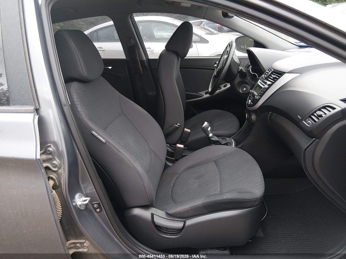 2012 HYUNDAI ACCENT SE — снимка 5