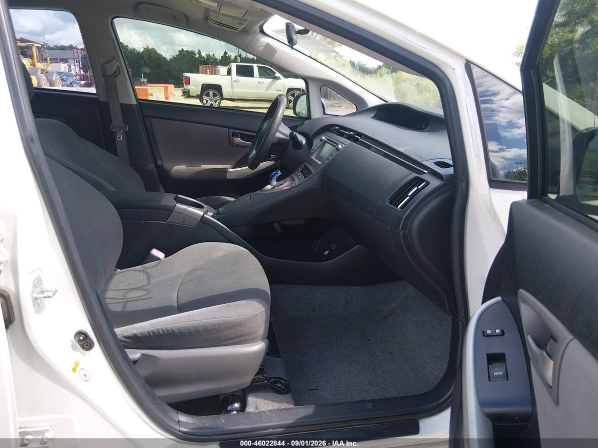 2012 TOYOTA PRIUS TWO — снимка 5