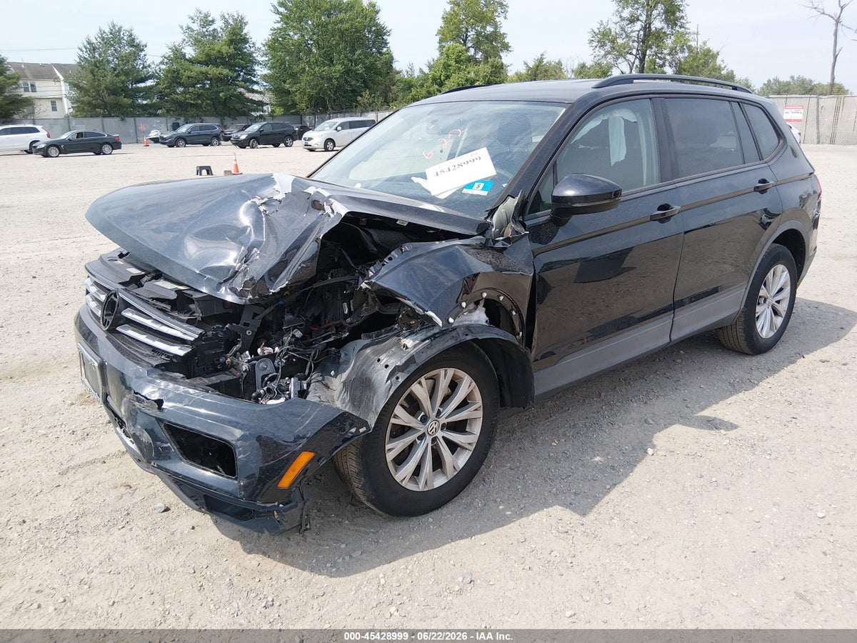 2018 VOLKSWAGEN TIGUAN 2.0T S — снимка 2