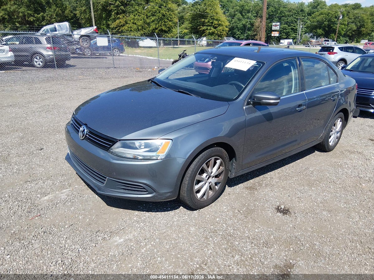 2013 VOLKSWAGEN JETTA 2.5L SE — снимка 2