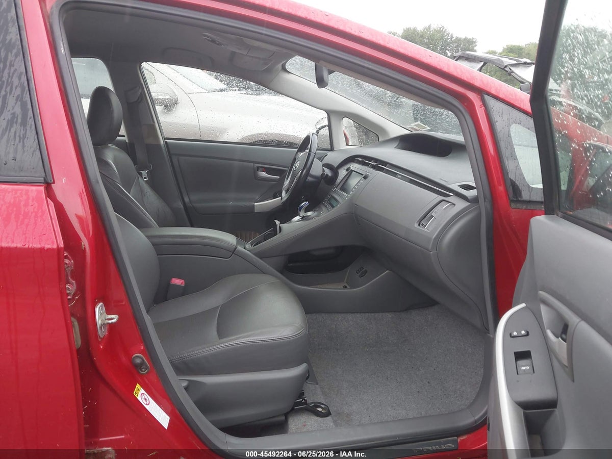 2011 TOYOTA PRIUS FOUR — снимка 5