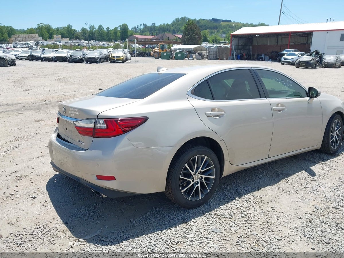 2016 LEXUS ES 350 — снимка 4