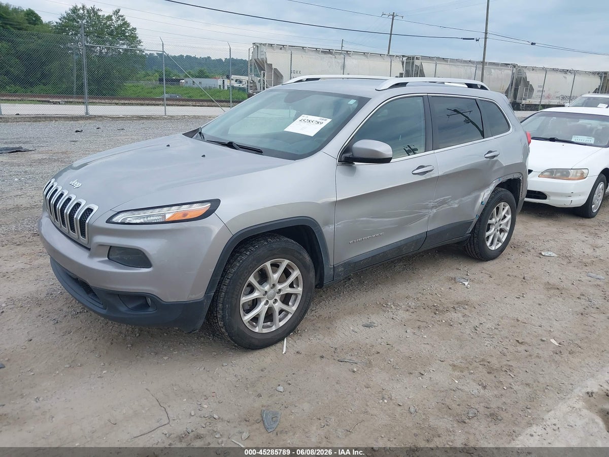 2017 JEEP CHEROKEE LATITUDE 4X4 — снимка 2